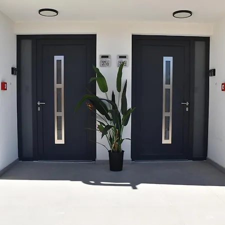 Rismondi 37d Apartment