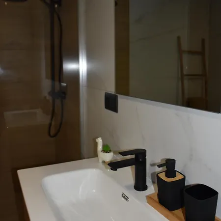 Rismondi 37d Apartment